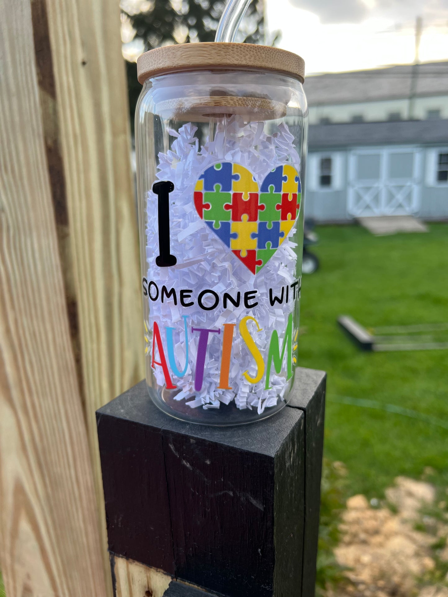 I love someone with autism cup